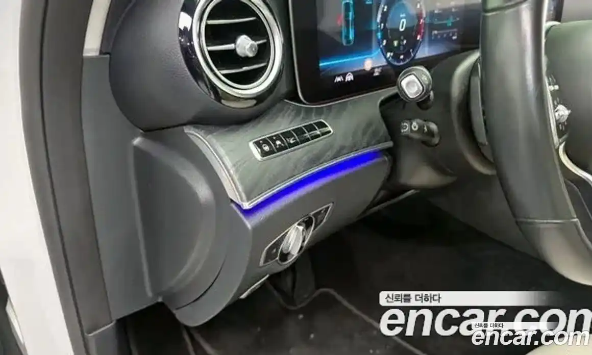Mercedes-Benz E-Class 2020 2.0 гидро в Москве, фото 17