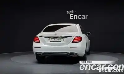 Mercedes-Benz E-Class 2020 2.0 гидро в Москве, миниатюра 4