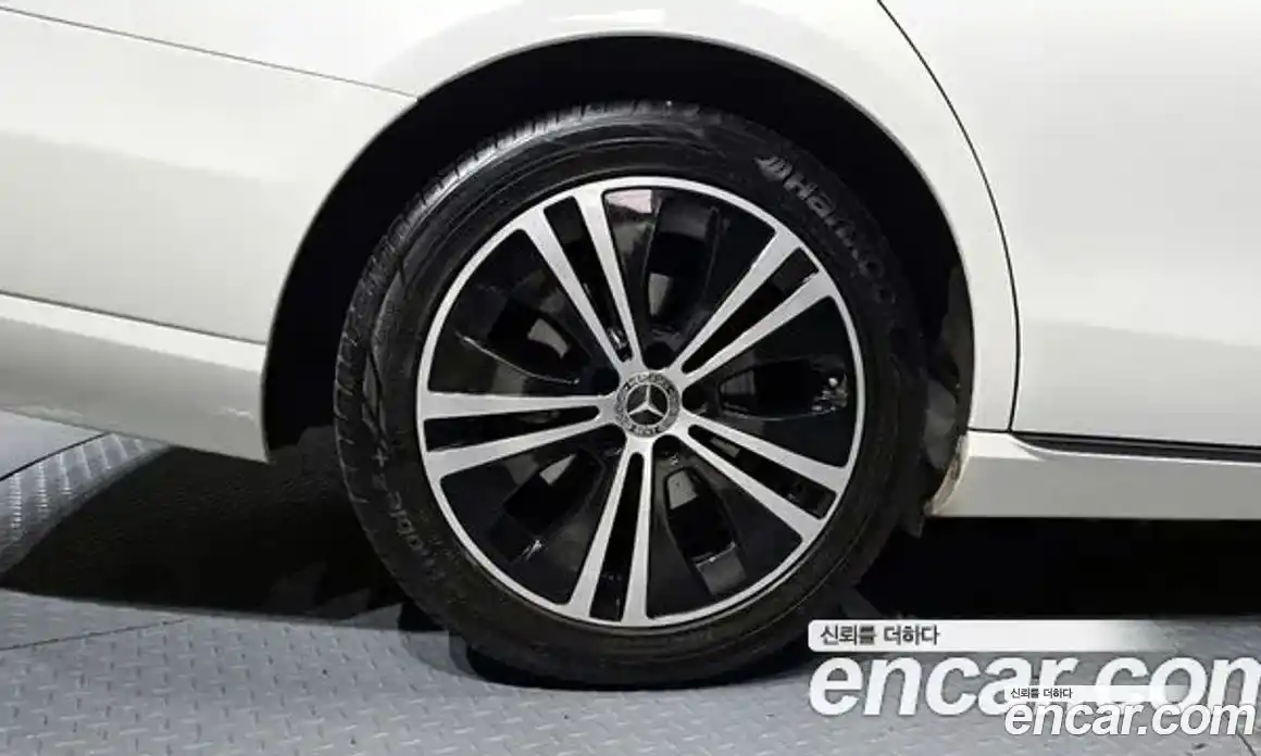 Mercedes-Benz E-Class 2020 2.0 гидро в Москве, фото 5