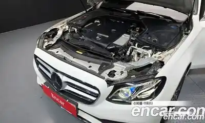 Mercedes-Benz E-Class 2020 2.0 гидро в Москве, миниатюра 6