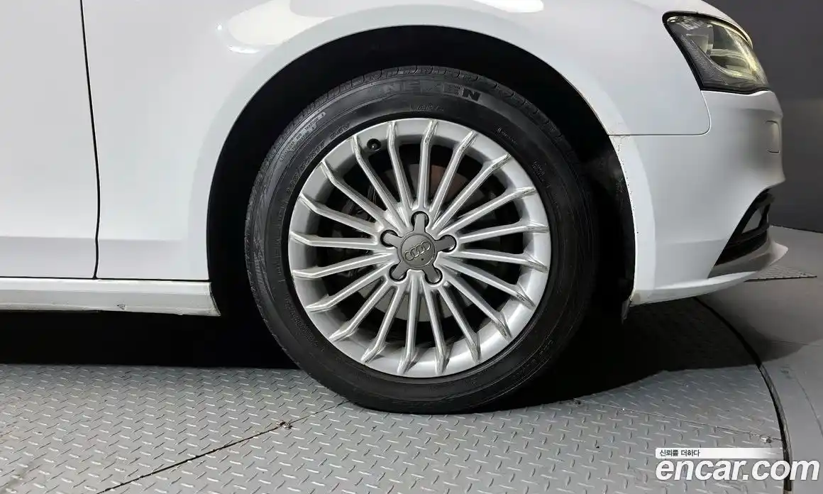 Audi A4 2013 2.0 гидро в Москве № 163829, фото 5