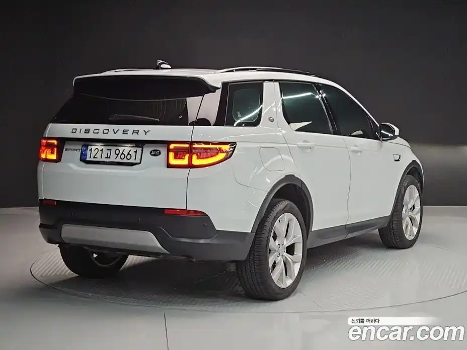 Land Rover Discovery Sport 2022 2.0 гидро в Москве № 166766, фото 3