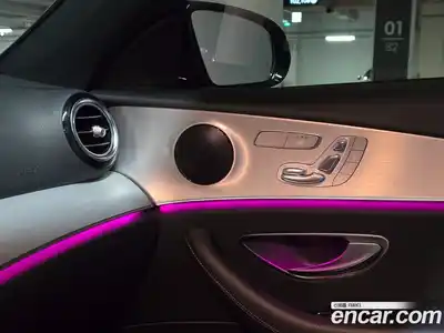 Mercedes-Benz E-Class 2021 2.0 гидро, миниатюра 12