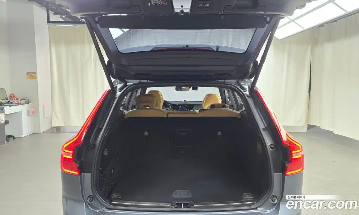 Volvo XC60 2020 2.0 гидро в Москве № 212838, фото 20