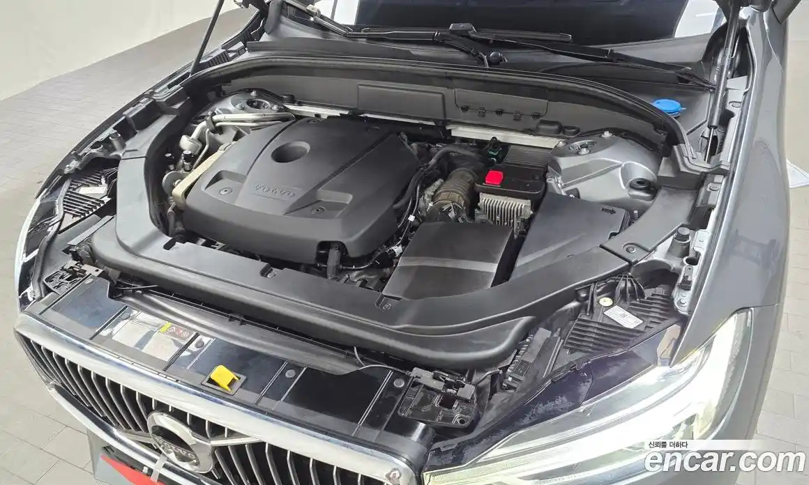 Volvo XC60 2020 2.0 гидро в Москве № 212838, фото 6