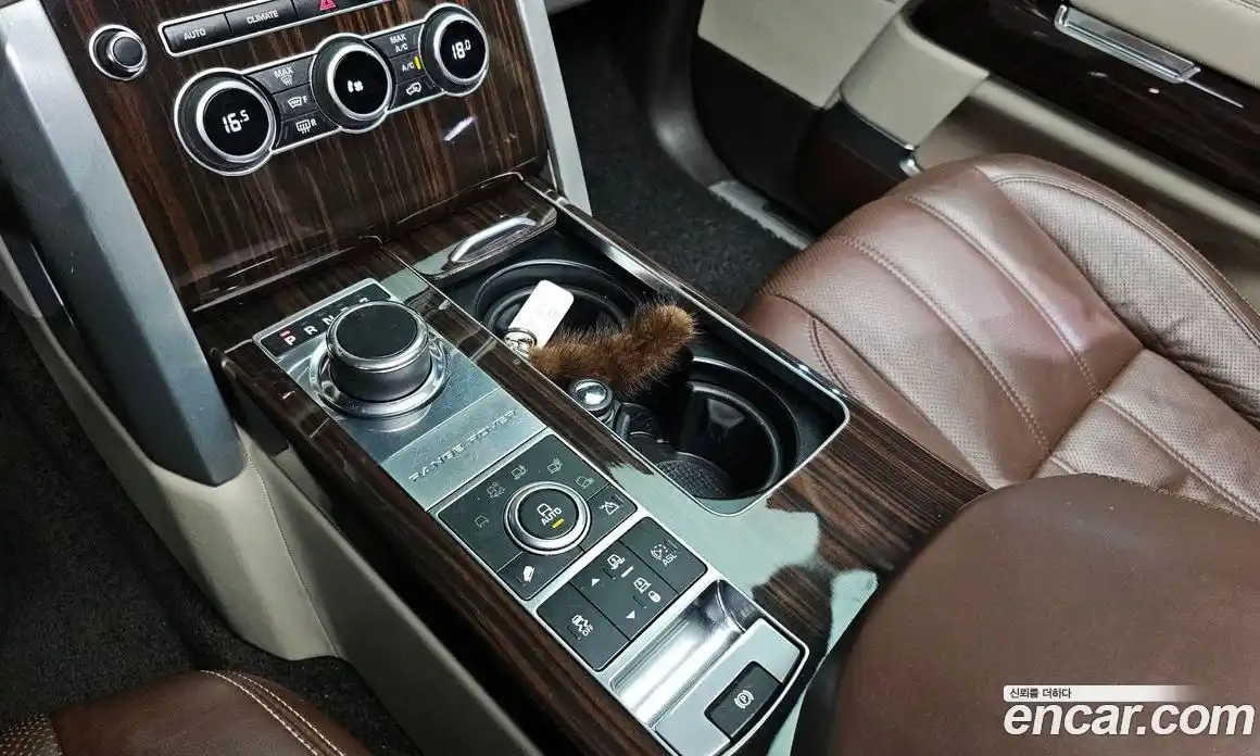 Land Rover Range-Rover 2015 4.4 гидро в Москве № 213840, фото 13