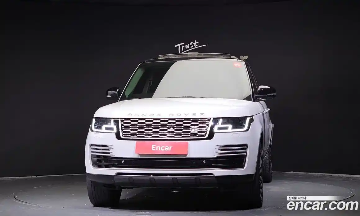 Land Rover Range-Rover 2015 4.4 гидро в Москве № 213840, фото 3