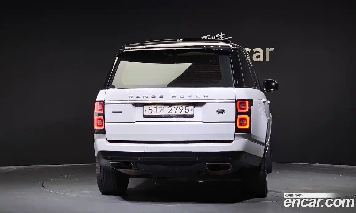 Land Rover Range-Rover 2015 4.4 гидро в Москве № 213840, фото 4