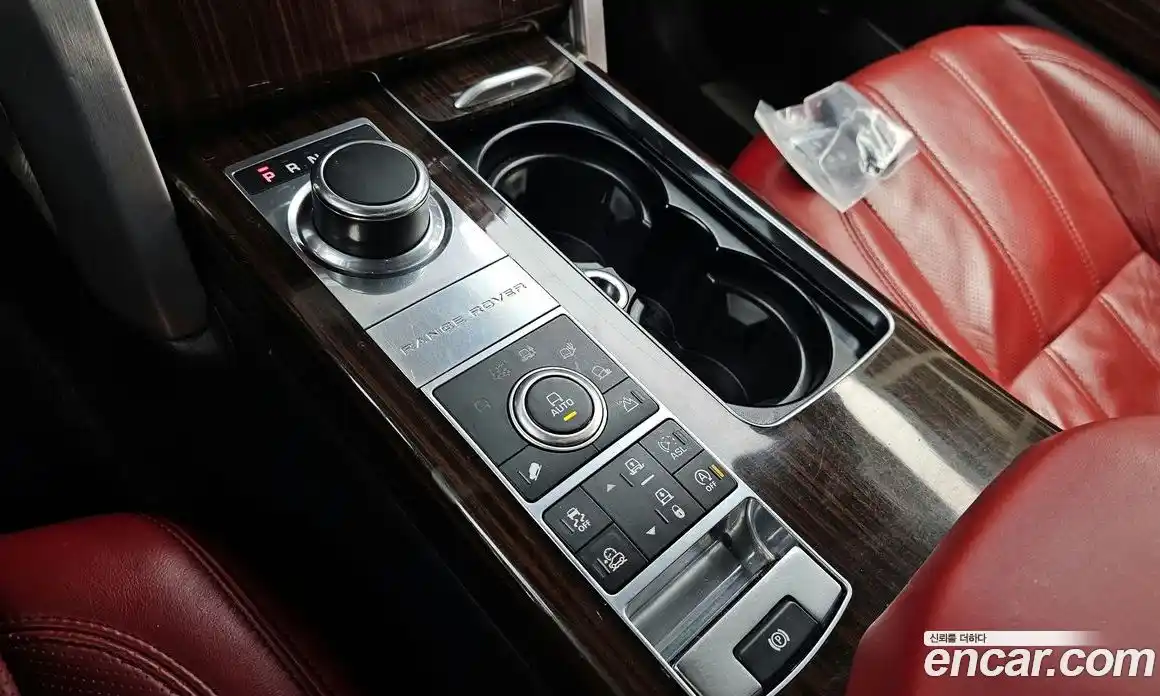 Land Rover Range-Rover 2015 5.0 гидро в Москве № 213853, фото 9