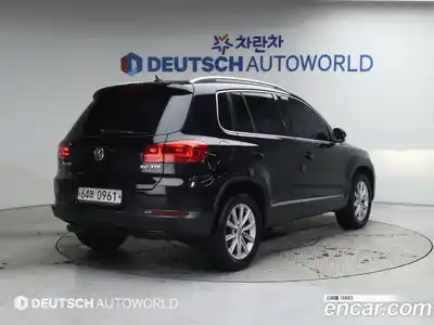 Volkswagen Tiguan 2016 2.0 гидро в Москве № 215368, миниатюра 2