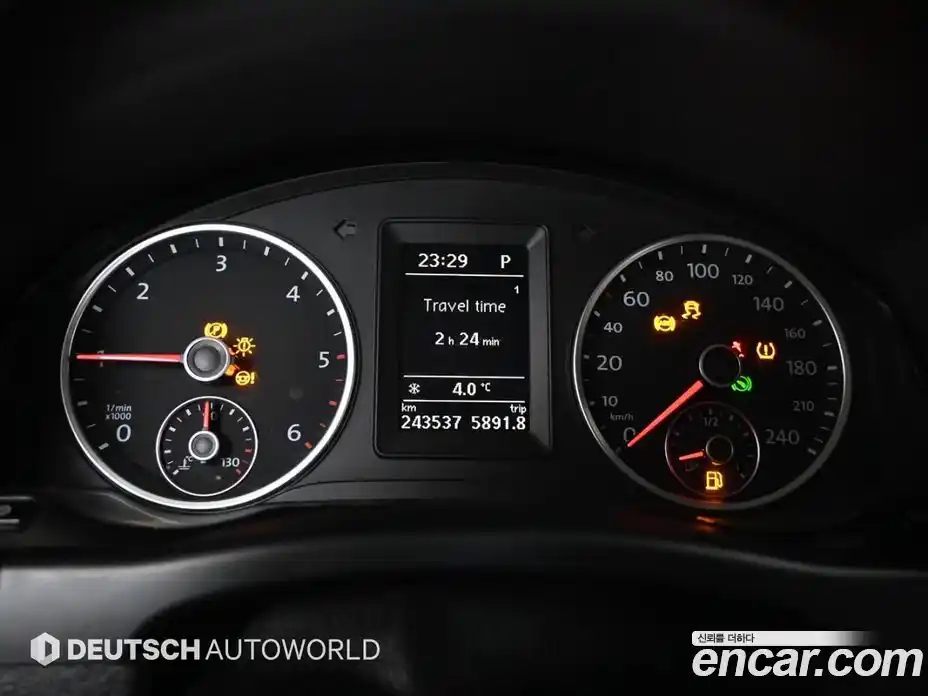 Volkswagen Tiguan 2016 2.0 гидро в Москве № 215368, фото 8