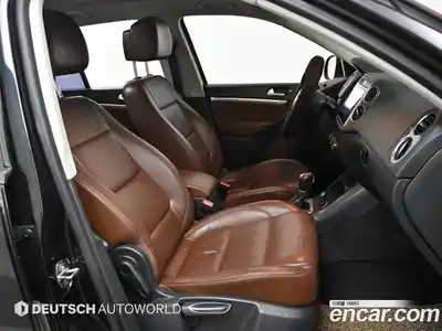 Volkswagen Tiguan 2016 2.0 гидро в Москве № 215368, миниатюра 10