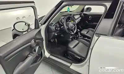 Mini Cooper 2015 1.5 гидро в Москве № 221279, миниатюра 11