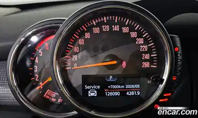 Mini Cooper 2015 1.5 гидро в Москве № 221279, миниатюра 8