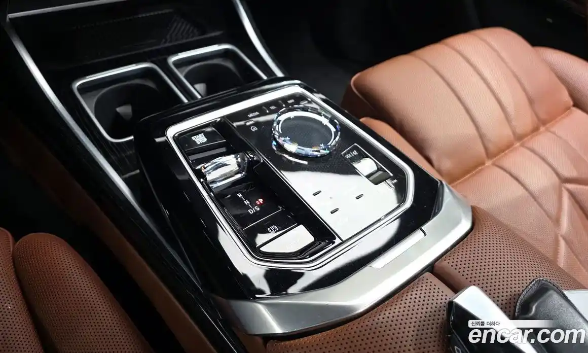BMW 7-Series 2024 3.0 гидро в Москве № 228119, фото 9