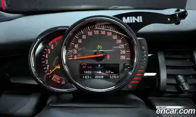 Mini Cooper 2014 1.5 гидро в Москве № 231486, миниатюра 8