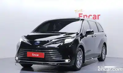 Toyota Sienna, 2024