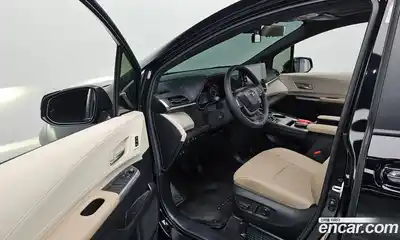 Toyota Sienna 2024 2.5 гидро в Москве № 232827, миниатюра 10