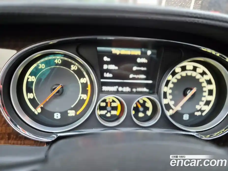 Bentley Flying Spur 2015 4.0 гидро в Москве № 256676, фото 8