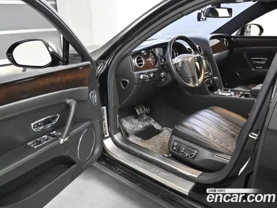 Bentley Flying Spur 2015 4.0 гидро в Москве № 256676, фото 10