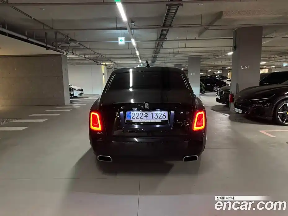 Rolls-Royce Phantom 2021 6.7 гидро в Москве № 256710, фото 4