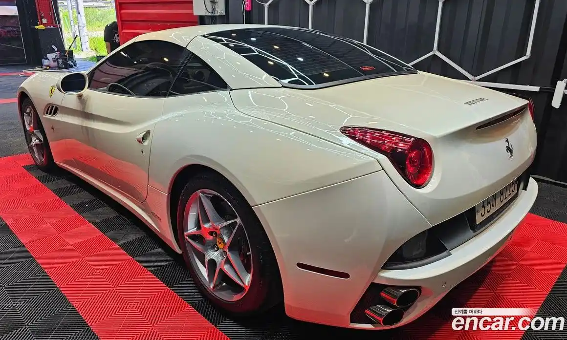 Ferrari California 2011 4.3 гидро в Москве № 260857, фото 4