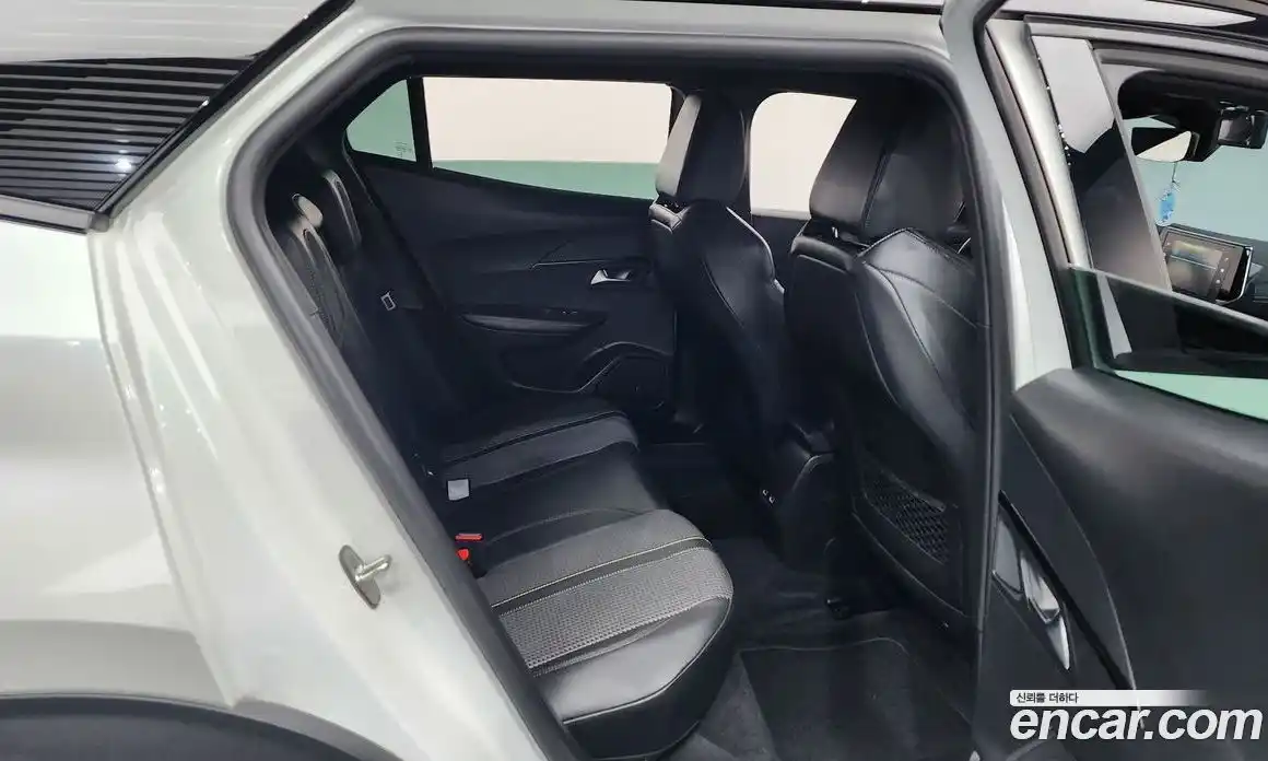 Peugeot 2008 2023 0.1 гидро в Москве № 305644, фото 12