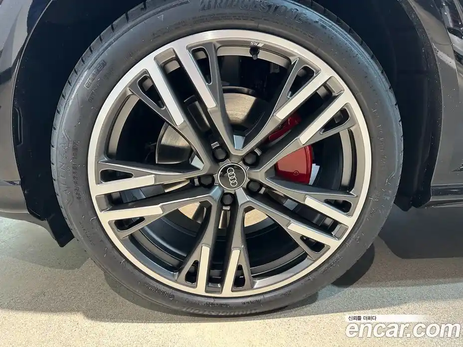 Audi Q5 2025 2.0 гидро в Москве № 325826, фото 6