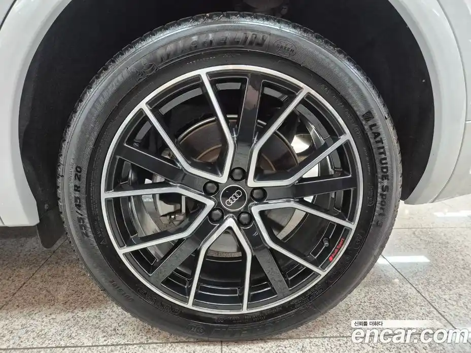 Audi Q5 2024 2.0 гидро в Москве, фото 5