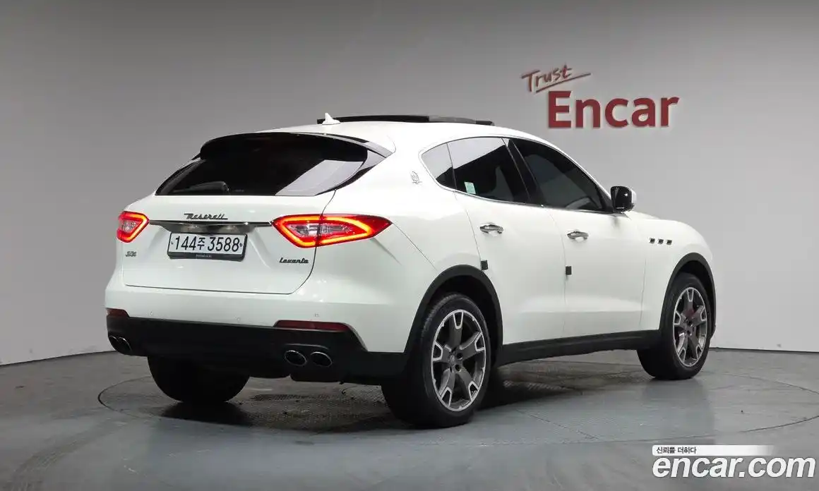 Maserati Levante 2018 3.0 гидро в Москве № 1152440, фото 2