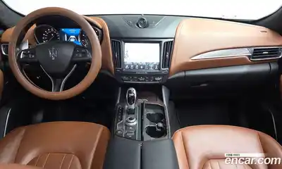 Maserati Levante 2018 3.0 гидро в Москве № 1152440, миниатюра 7