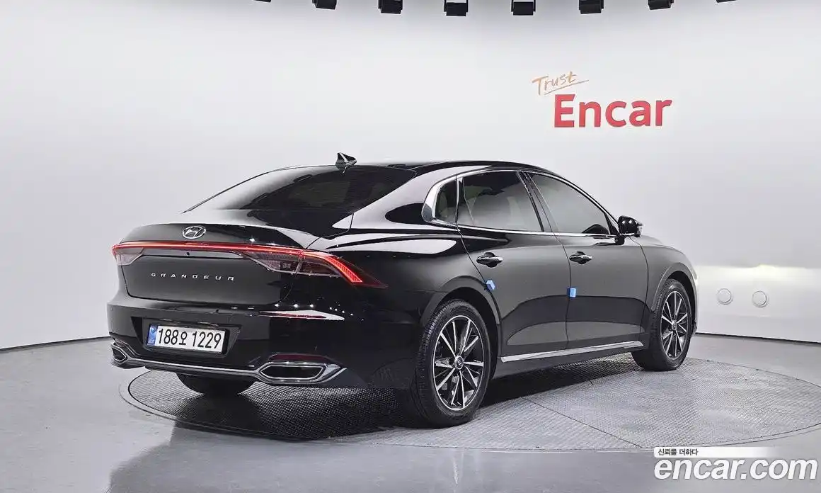 Hyundai Grandeur 2022 2.5 гидро в Москве № 1171920, фото 2