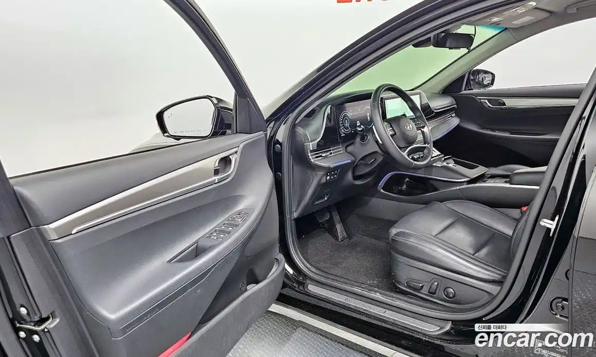 Hyundai Grandeur 2022 2.5 гидро в Москве № 1171920, фото 10