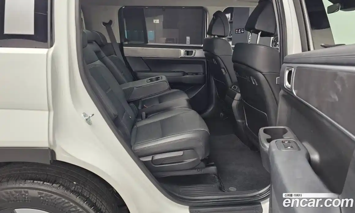 Hyundai Santa Fe 2023 1.6 гидро в Москве № 125697, фото 12