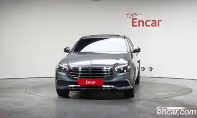 Mercedes-Benz E-Class 2023 2.0 гидро в Москве № 137351, миниатюра 3