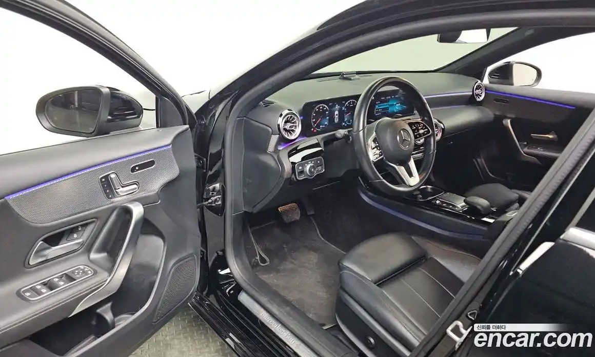 Mercedes-Benz A-Class 2021 2.0 гидро в Москве № 140415, фото 11