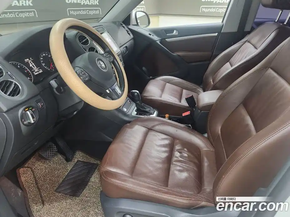 Volkswagen Tiguan 2012 2.0 гидро в Москве № 146969, фото 6