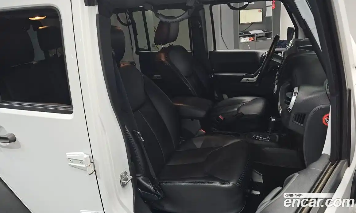 Jeep Wrangler 2016 3.6 гидро в Москве № 153313, фото 9
