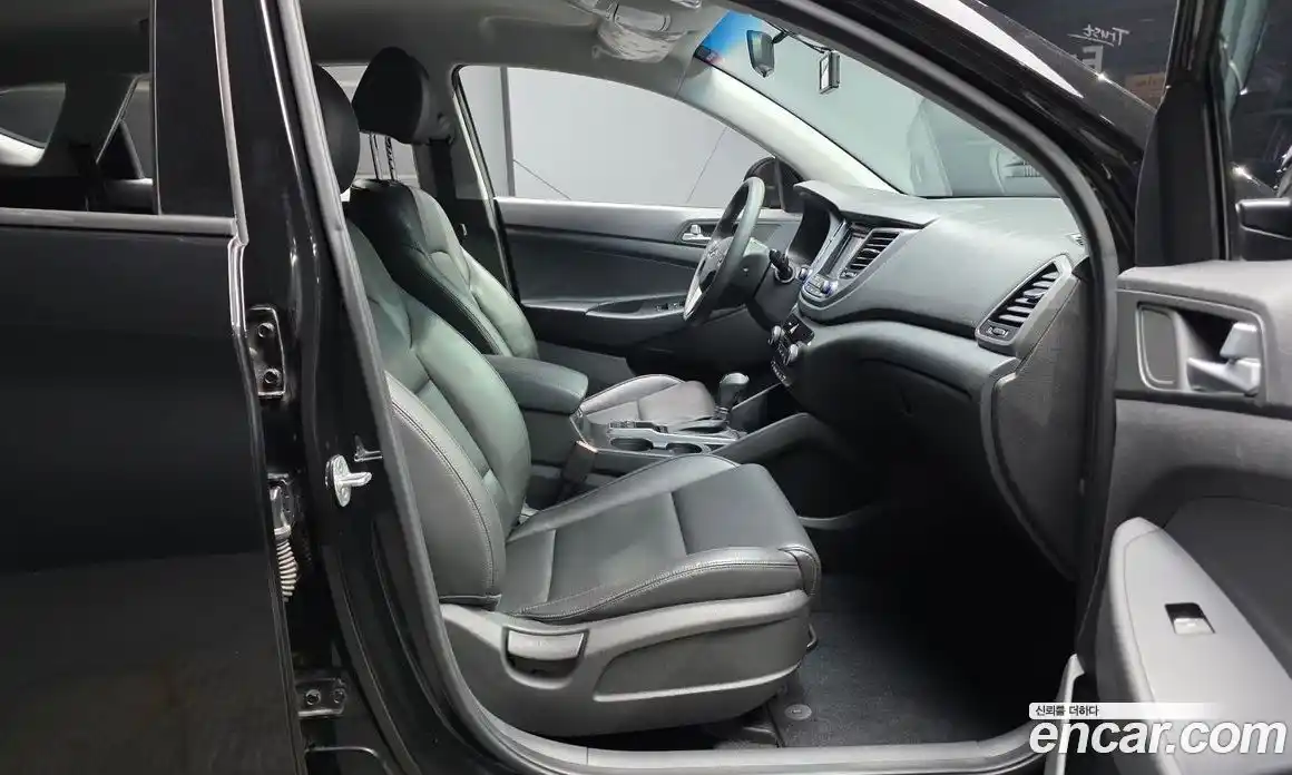Hyundai Tucson 2015 2.0 гидро в Москве № 1537359, фото 11