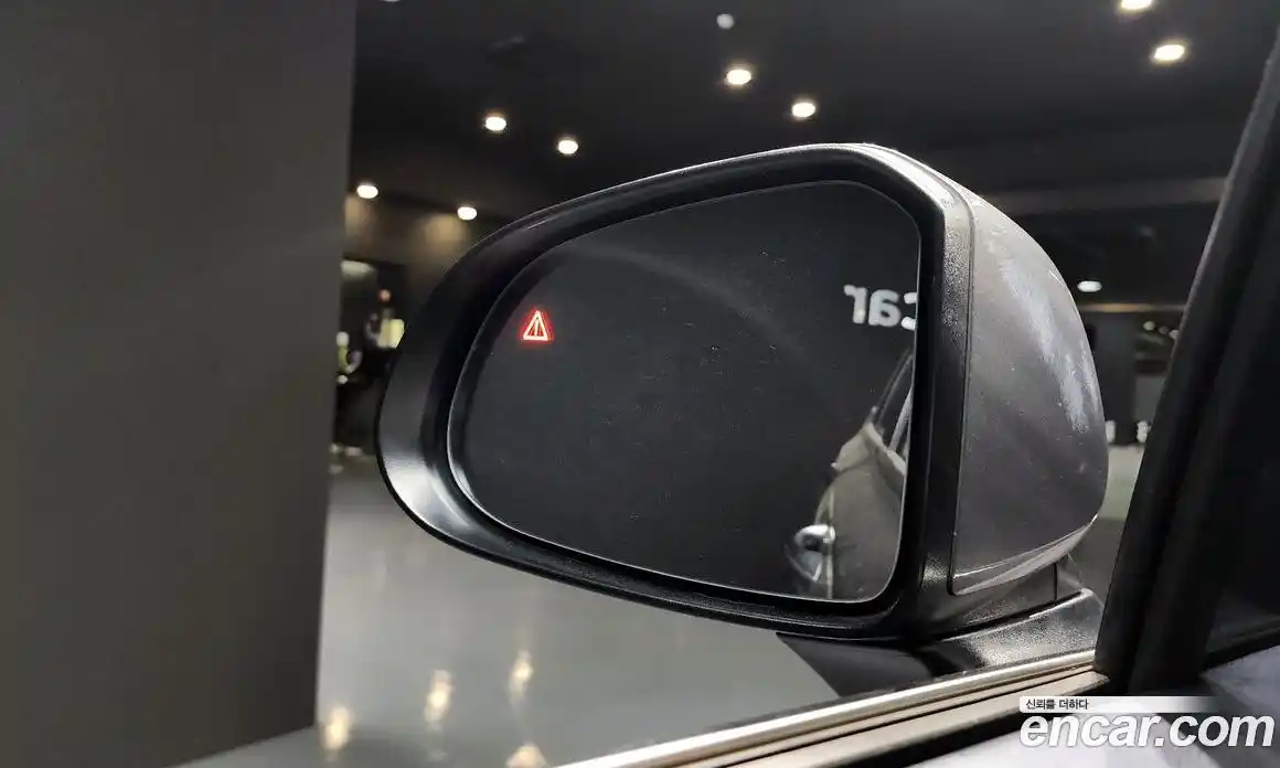 Hyundai Santa Fe 2023 2.2 гидро в Москве № 1537370, фото 13