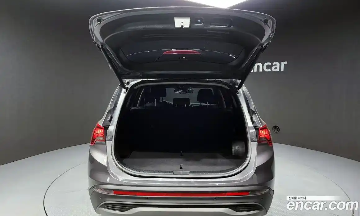 Hyundai Santa Fe 2023 2.2 гидро в Москве № 1537370, фото 20