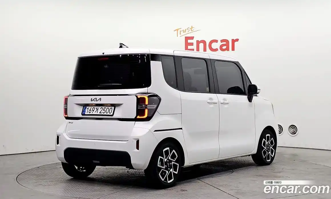 Kia Ray 2024 1.0 гидро в Москве № 1537878, фото 2