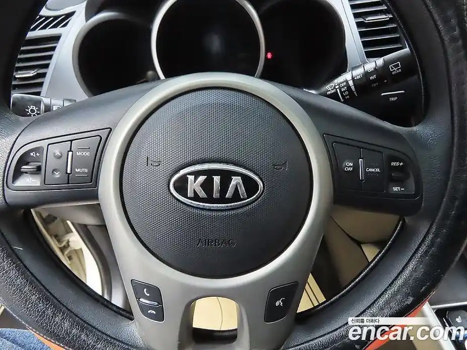 Kia Soul 2012 1.6 гидро в Москве № 1538640, фото 17
