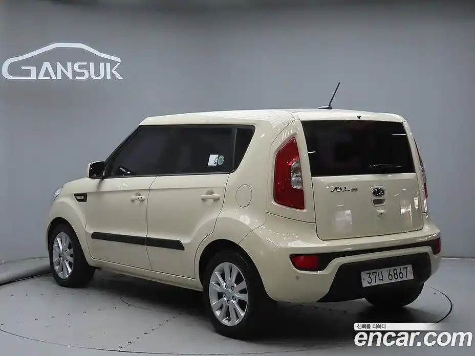 Kia Soul 2012 1.6 гидро в Москве № 1538640, фото 3