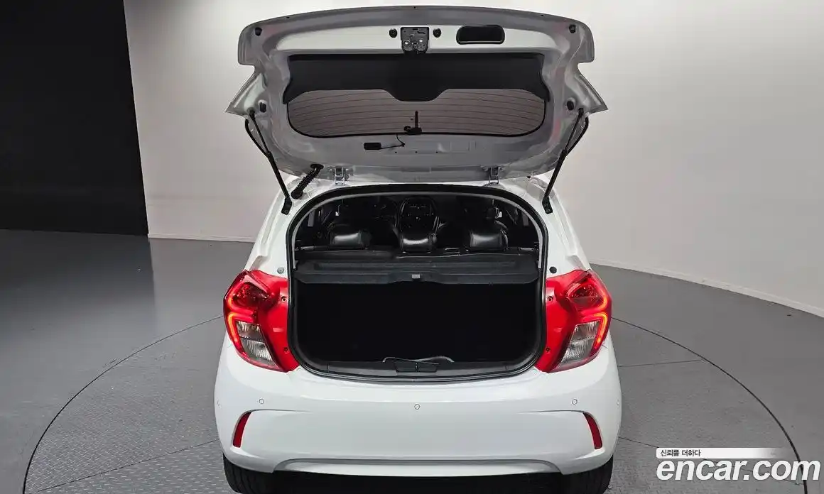 Chevrolet Spark 2021 1.0 гидро в Москве № 1541520, фото 19