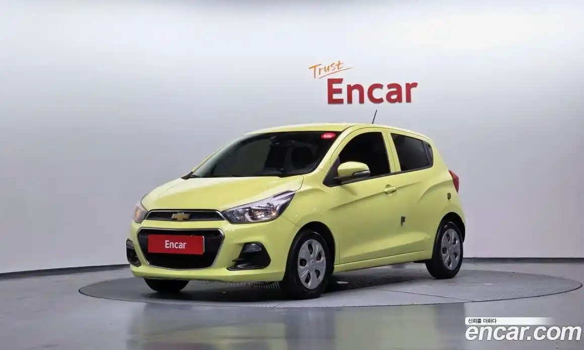 Chevrolet Spark 2016 1.0 гидро в Москве, фото 1