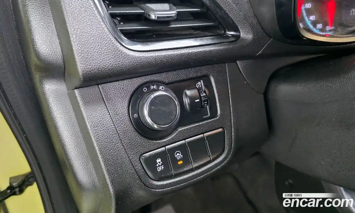 Chevrolet Spark 2016 1.0 гидро в Москве, фото 17