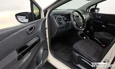 Renault QM3 2014 1.5 гидро в Москве № 1543172, миниатюра 10