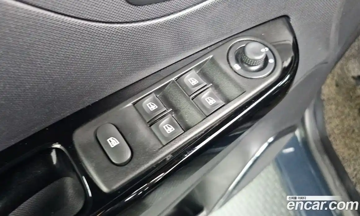 Renault QM3 2016 1.5 гидро в Москве № 1543221, фото 16