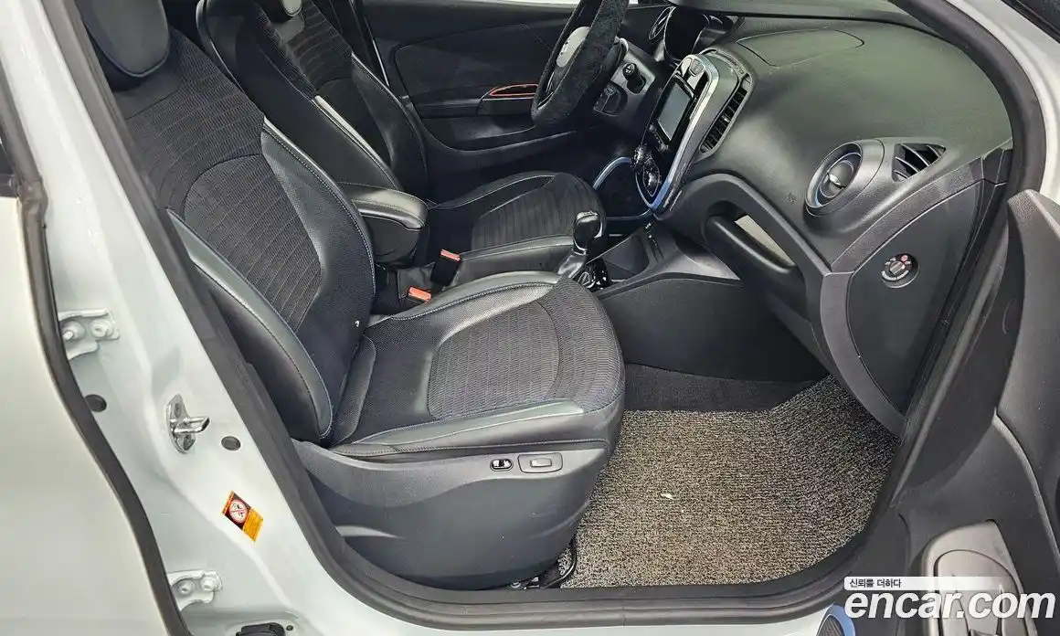 Renault QM3 2016 1.5 гидро в Москве № 1543374, фото 11